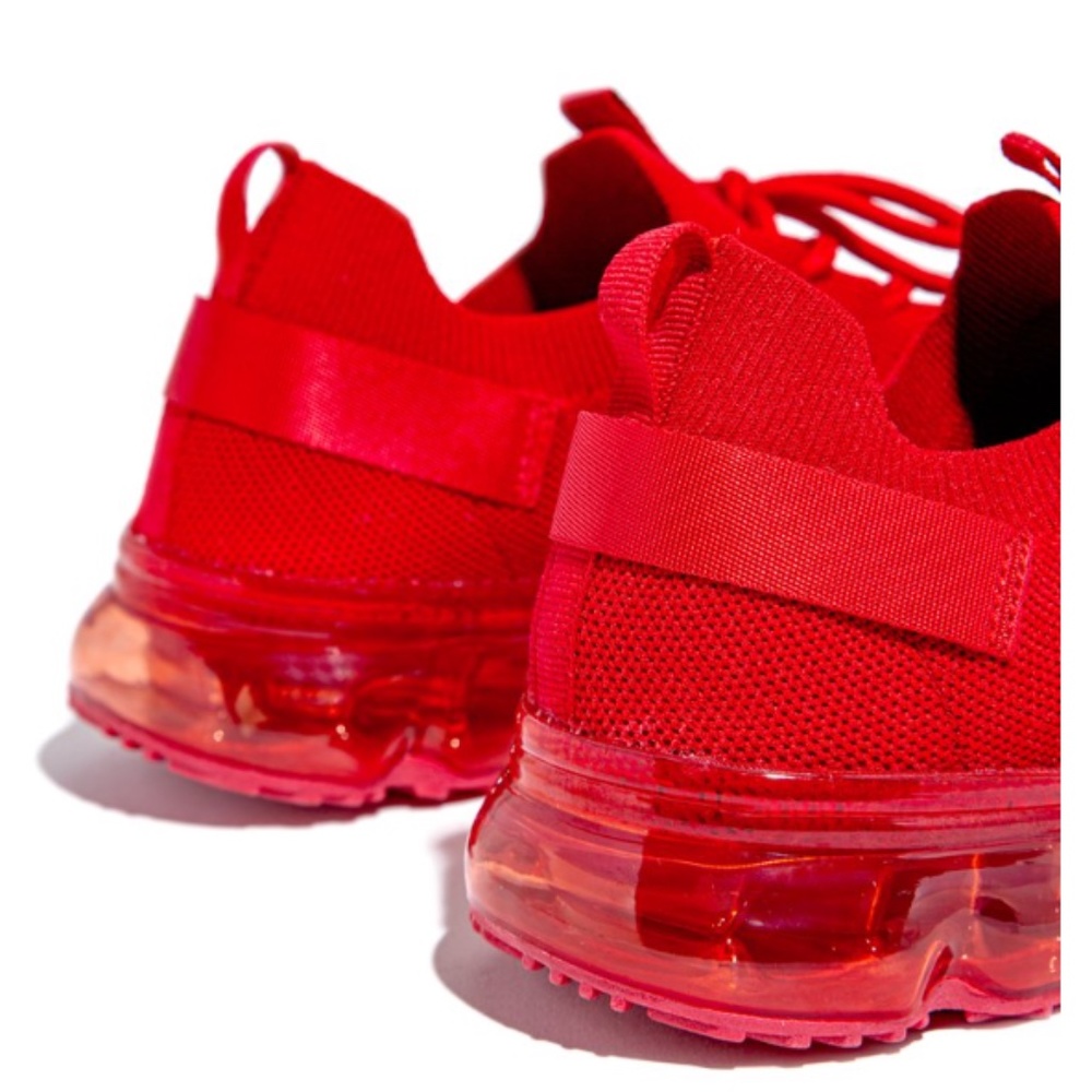🚨!! NEW !!🚨 Slip On Flyknit Sneakers in Red - Picture 2 of 5